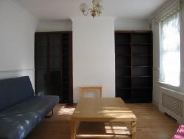 			3 Bedroom, 1 bath, 1 reception Flat			 Oakworth Road, LADBROKE GROVE W10